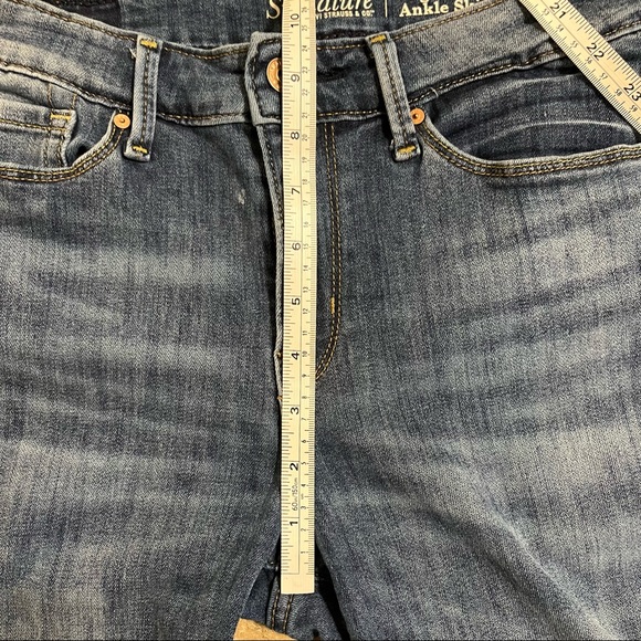 Signature Levis High Rise Ankle Skinny Jeans Raw Hemline Women’s Size 4 - Picture 5 of 9